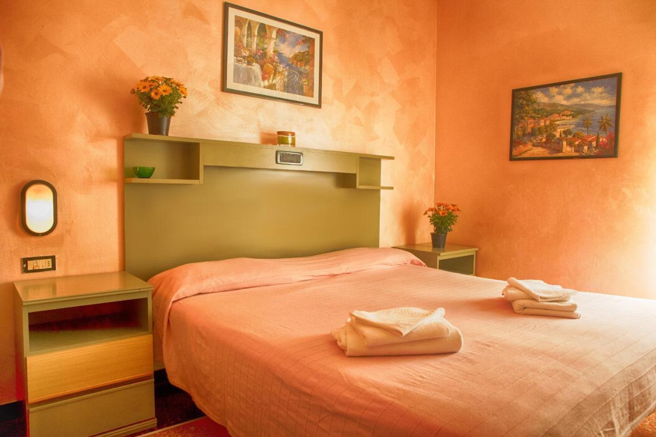 Hotel Della Piazzetta Varazze Ngoại thất bức ảnh