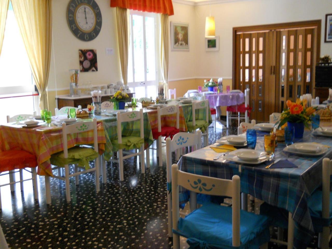 Hotel Della Piazzetta Varazze Ngoại thất bức ảnh